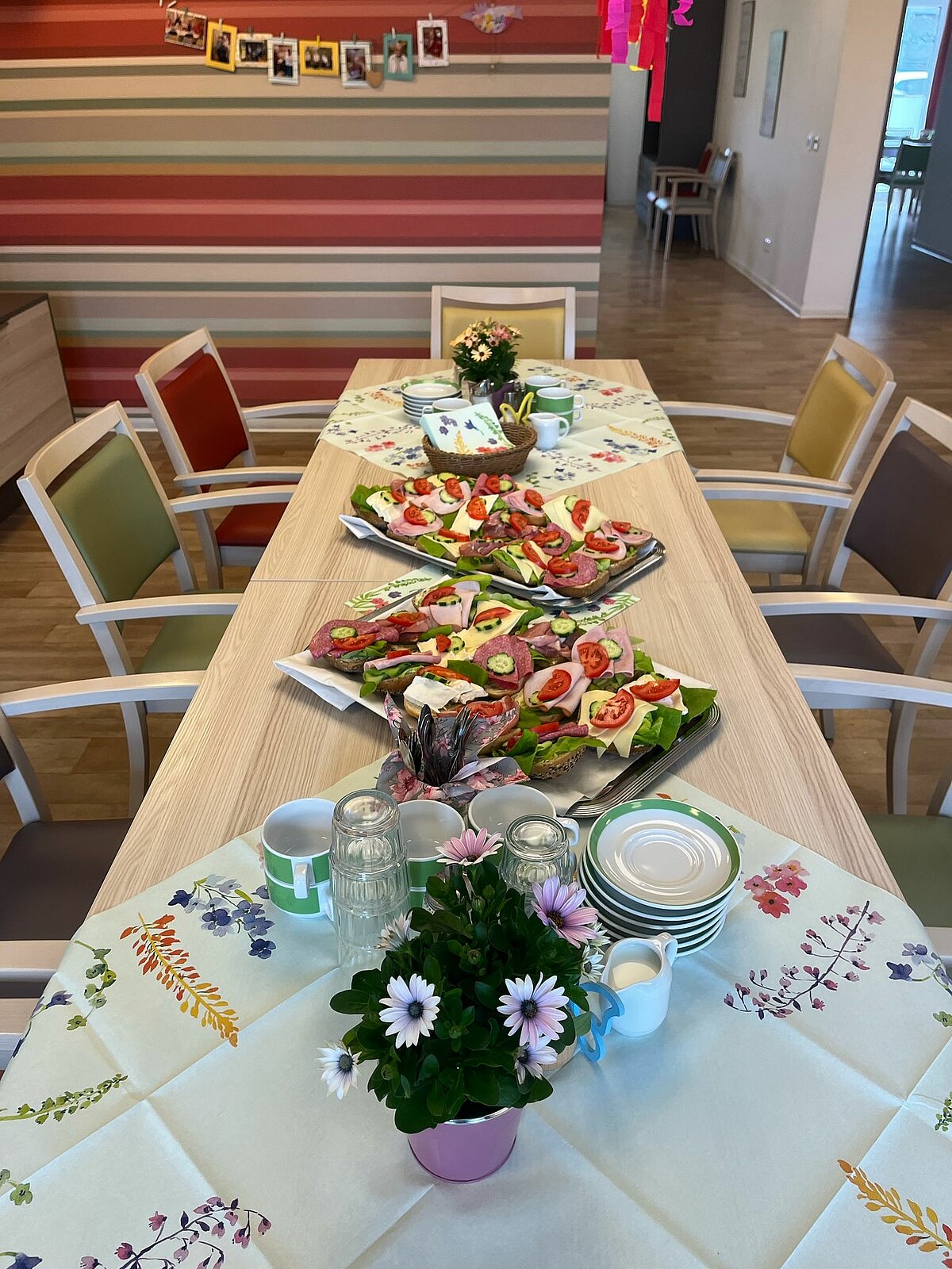 Gedeckter Tisch in der Tagespflege Langenfeld
